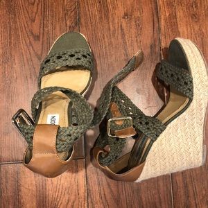 Steve Madden wedges